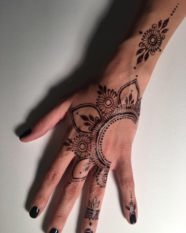 Corak henna simple